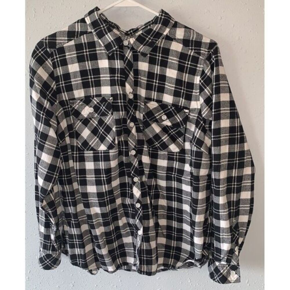 Black And White Plaid Long Sleeved Women's‎ Shirt Petite XL Croft & Barrow